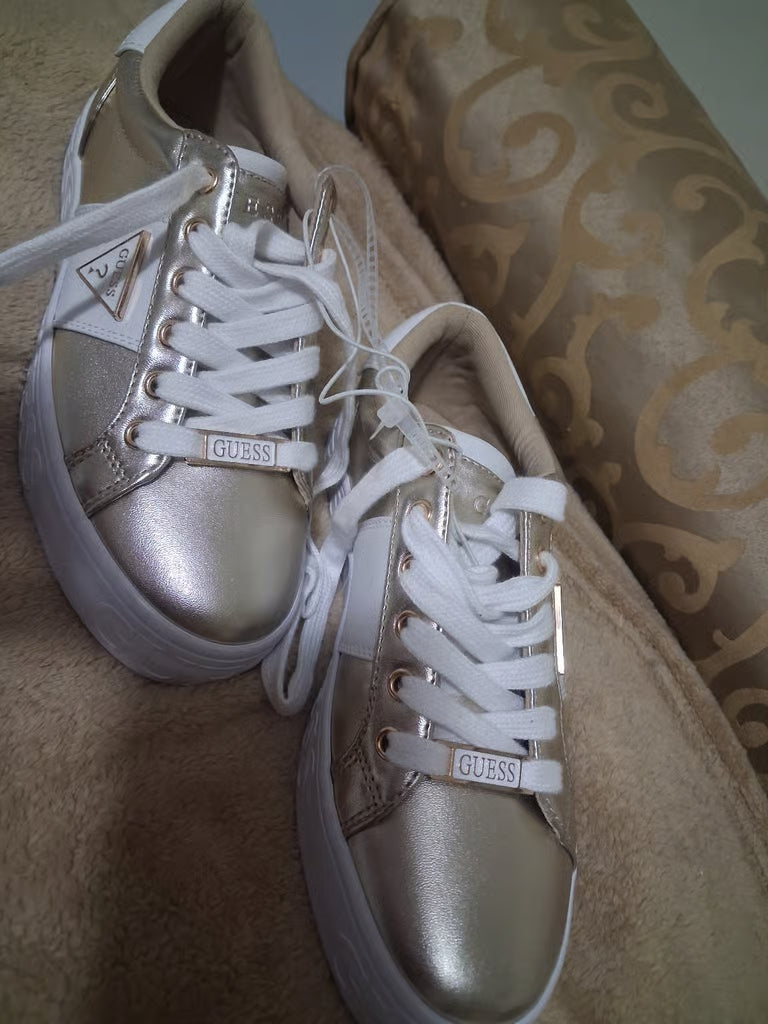 Guess Woman Shoes Size 7M (No Original Box)